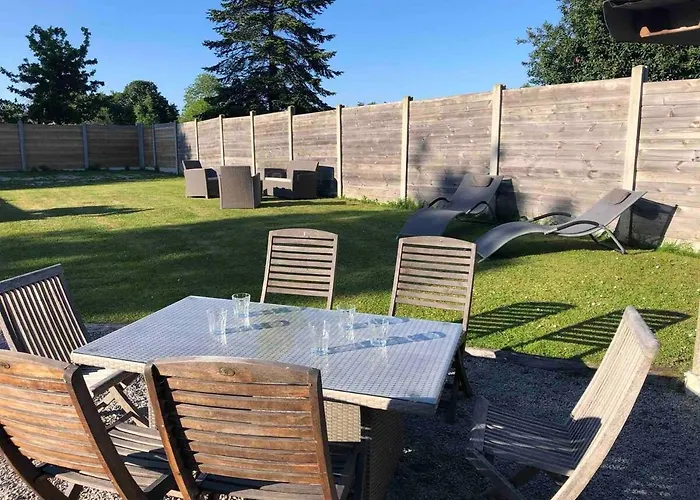 Holiday home Maison De Pecheur A 1,5km De La Blainville-sur-Mer